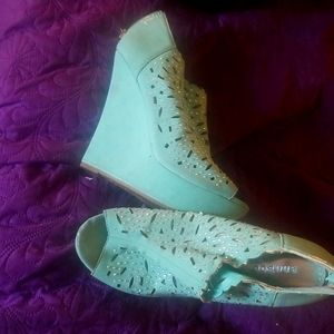 Shoes used on videos Bamboo